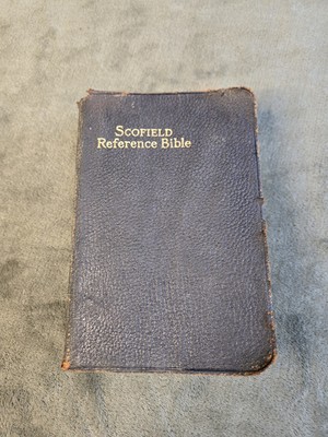 Vintage 1917 Scofield Reference Edition Leather Bible Holy Bible  -image