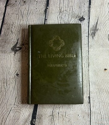 The Living Bible Paraphrased - Hardcover, by Tyndale House - Acceptable 1972-image