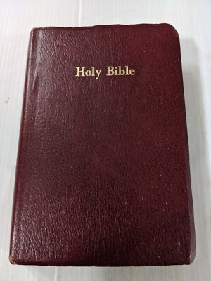 1972 A Reader's Guide to the Holy Bible -image