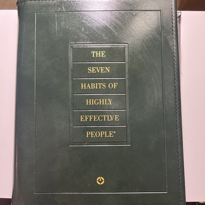 The Seven Habits Of Highly Effective People Leatherbound Covey V2 Workbook-image