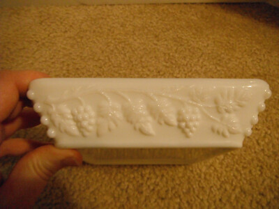 Vintage Westmoreland Glass Grape Ashtray Milk Glass Large Marked-image