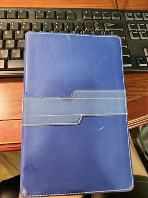 2001 Zondervan Holy Bible NIV Italian Duo-Tone Blue on Blue Red Letter-image