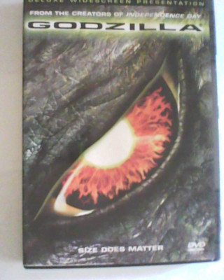 Godzilla; Deluxe Widescreen Presentation. Size Does Matter. 1998 -image
